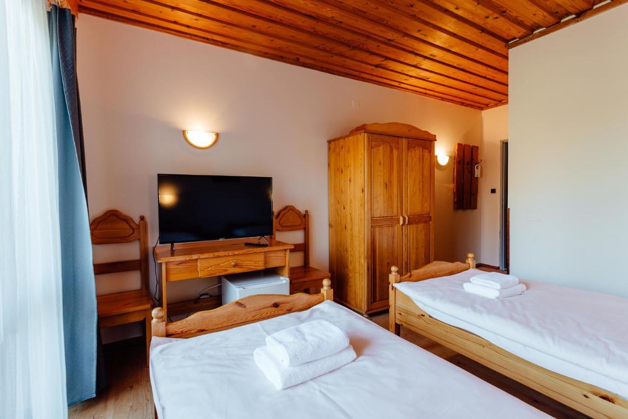 Penzion Topky Hotell Banská Štiavnica Exteriör bild